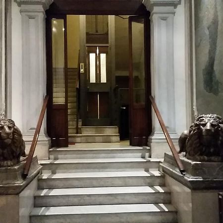 Chroma Italy - Ena Guest House Bagian luar foto