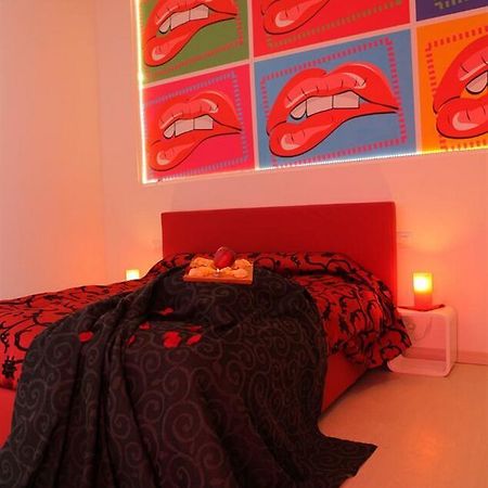 Chroma Italy - Ena Guest House Bagian luar foto