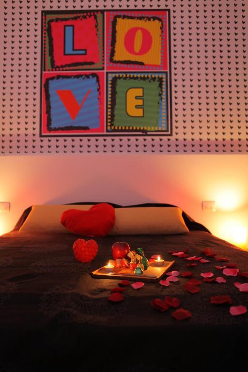 Chroma Italy - Ena Guest House Bagian luar foto