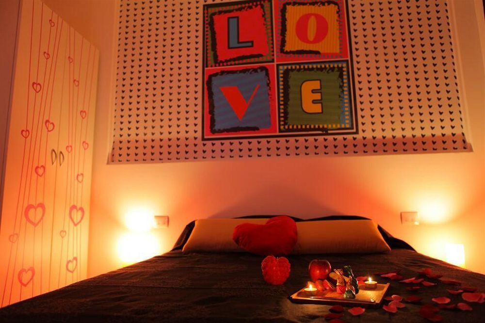 Chroma Italy - Ena Guest House Bagian luar foto